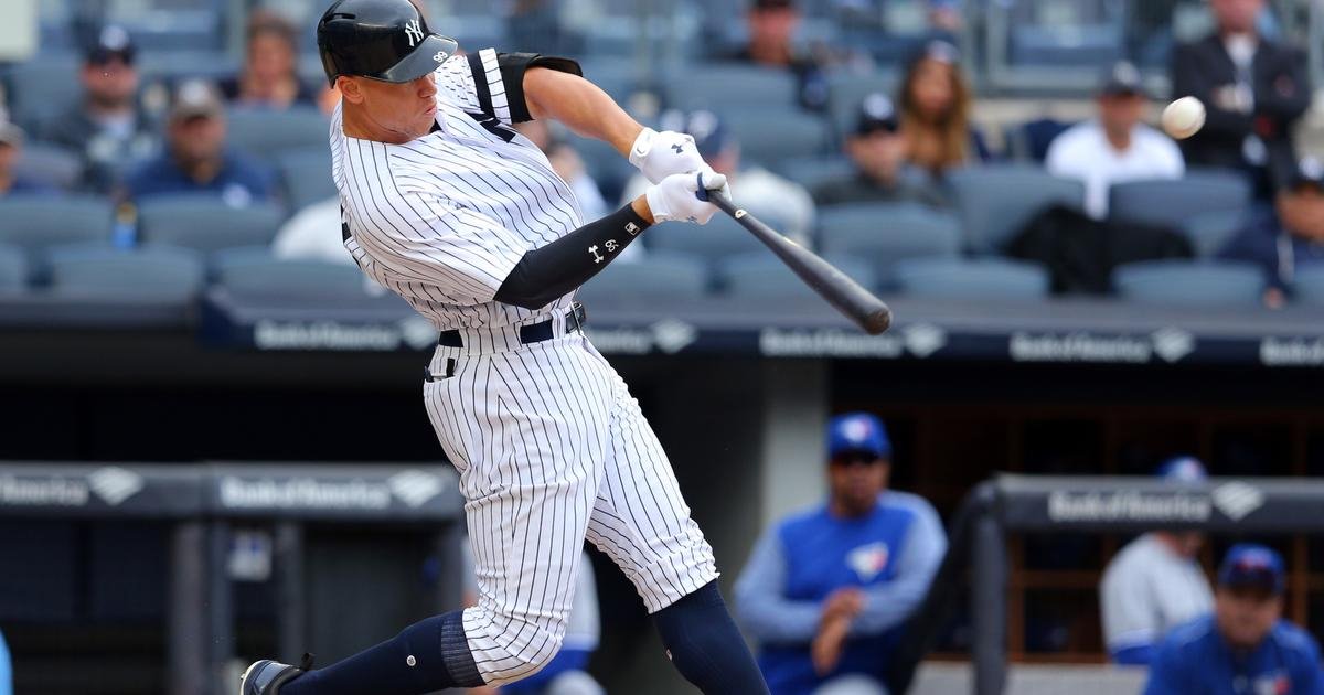 MLB 30 HR, 10 Triples in a Season Quiz