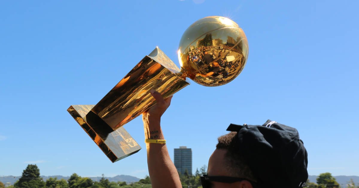 Who's That Holding the NBA trophy? Quiz By treessimontrees