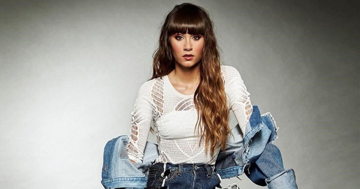 Con la miel en los labios