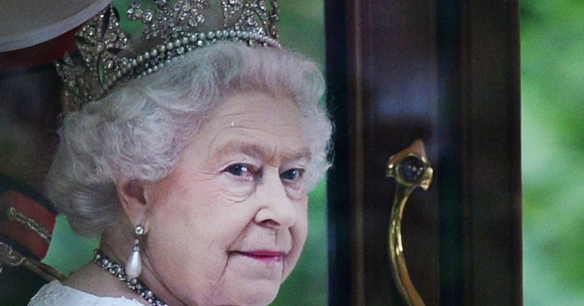 Queen Elizabeth II's Name in Order Quiz - By halenur