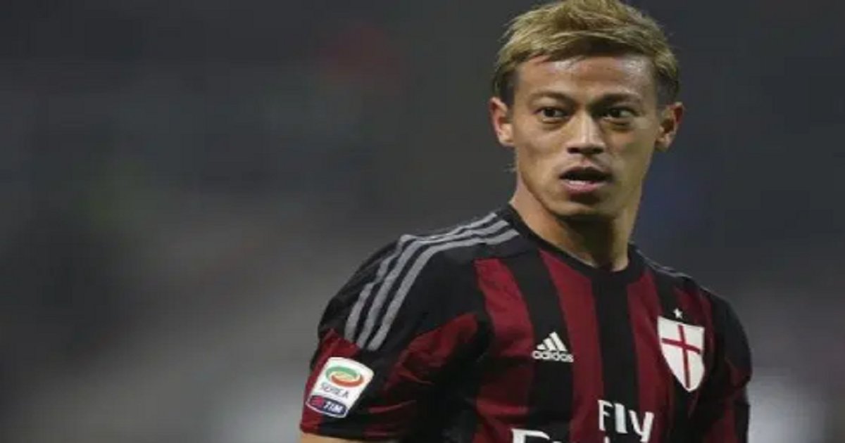 10 Soccer Players who wore No. 10 for AC Milan Quiz By Toothbrush