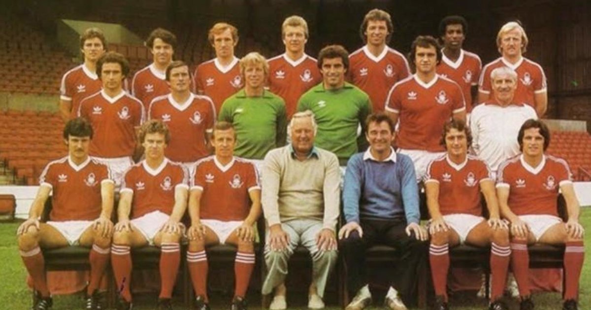 Реал мурсия ноттингем форест. Суперкубок уефа 1979. Ноттингем форест обои. Футбольный клуб ноттингем форест. Кейлор навас ноттингем форест.