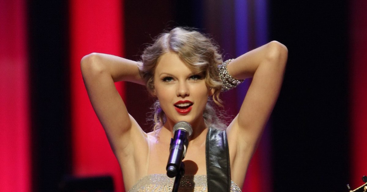 Taylor Swift Songs (AZ) Quiz