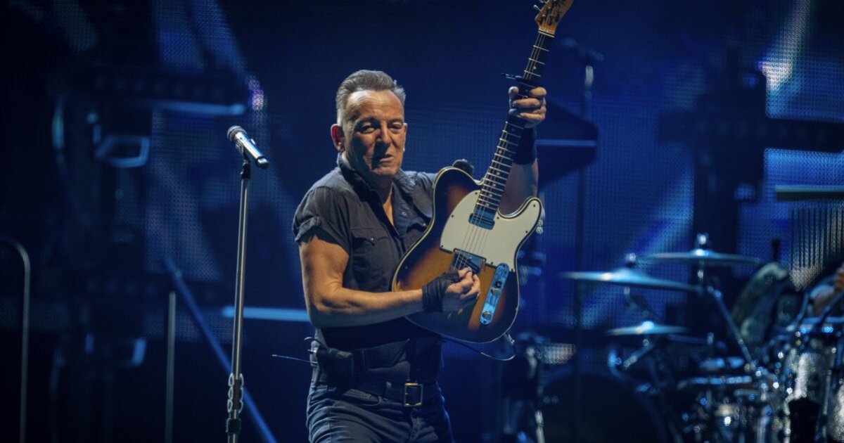 Billboard Blitz Bruce Springsteen Quiz