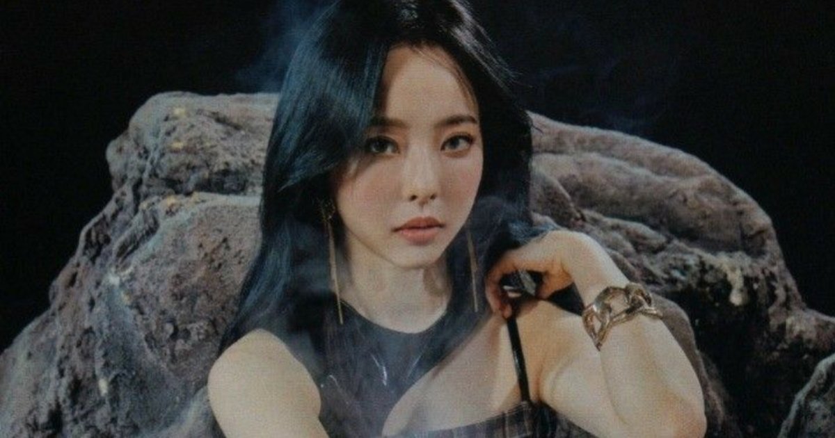 english lyrics in 'ptt (paint the town)' by loona Quiz By