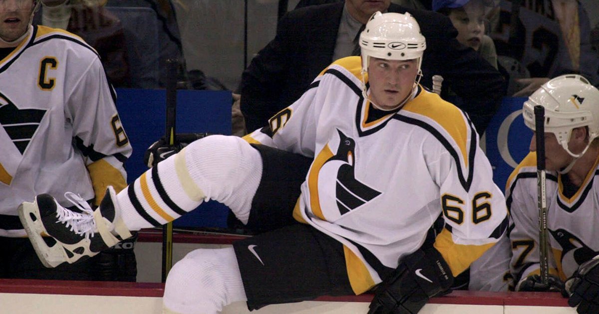 NHL players most goals , every day of march Quiz By statistyves