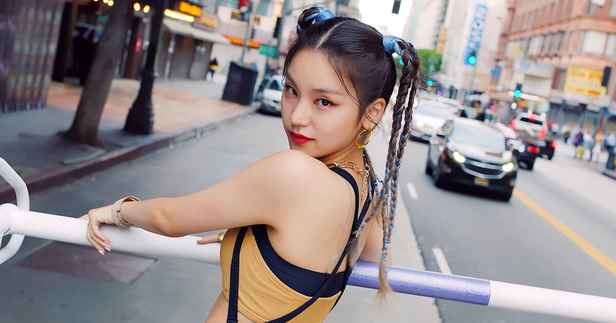 ITZY ICY English Lyrics Quiz - By angelchaewonnie