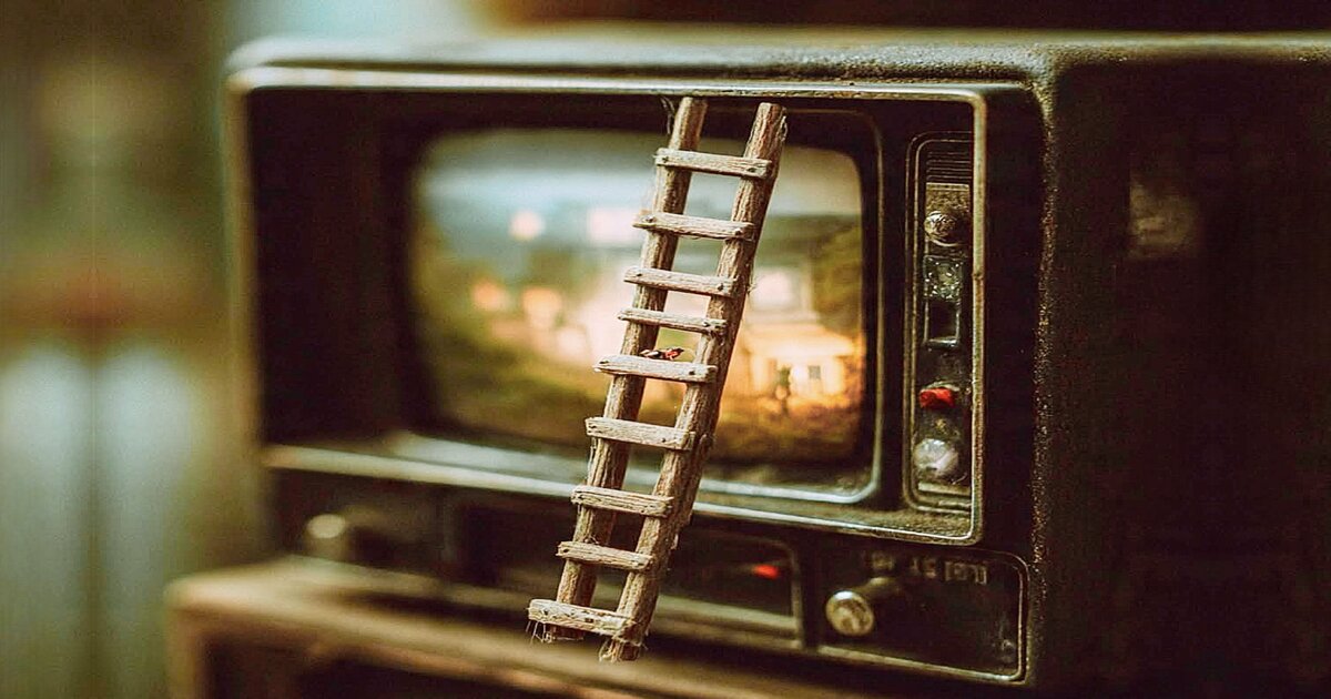 Word Ladder: ‘D' TV Show Characters Quiz