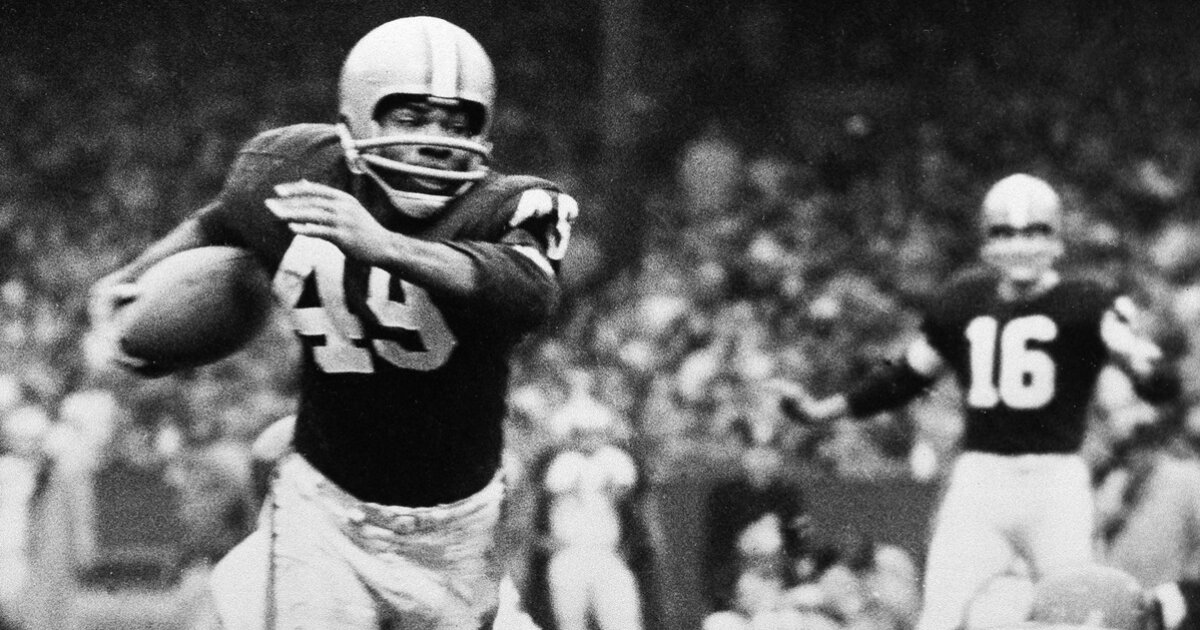 NFL: Last player to lead league in Rec yds/Franchise Quiz - By chief7575