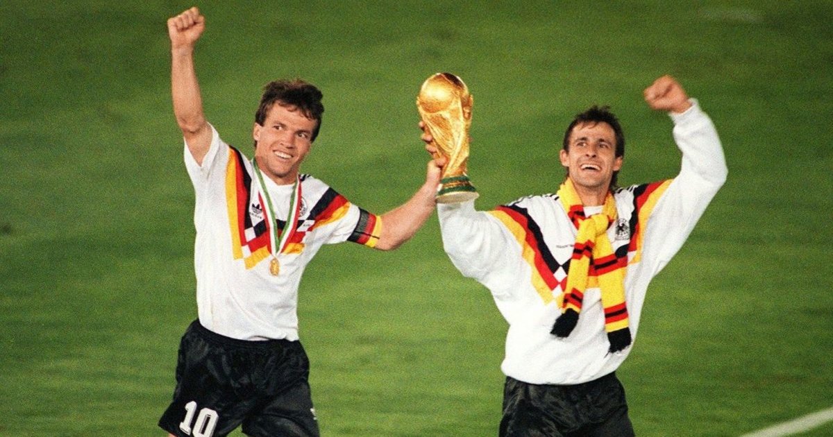 サッカー 90s FIFA WORLD CUP ドイツ代表 Amazon | サッカーユニフォーム サッカードイツ代表 1990