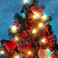 Click Crowds: Christmas Characters